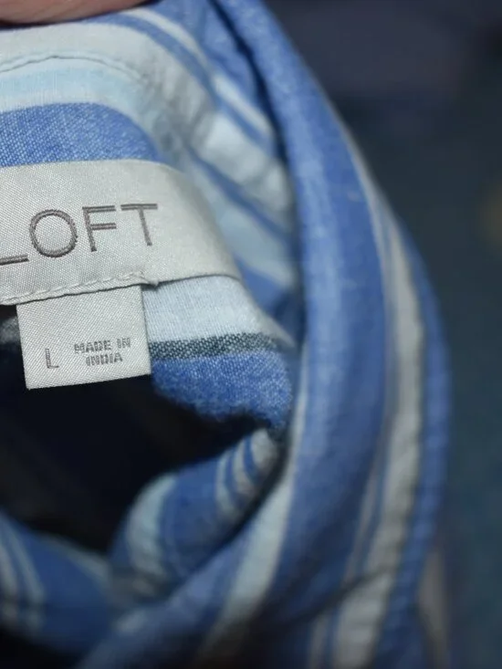 blouse - Picture 5 of 5